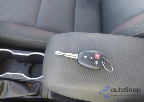 2018 Toyota Corolla Le z USA, uszkodzony, nr VIN 2T1BURHE9JC972740